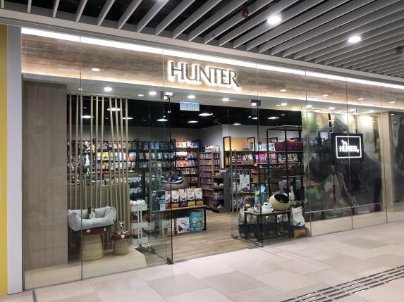 Hunting store dubai discount